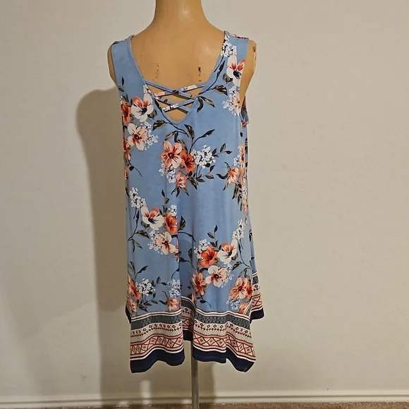 Three pink hearts dress - Picture 3 of 5